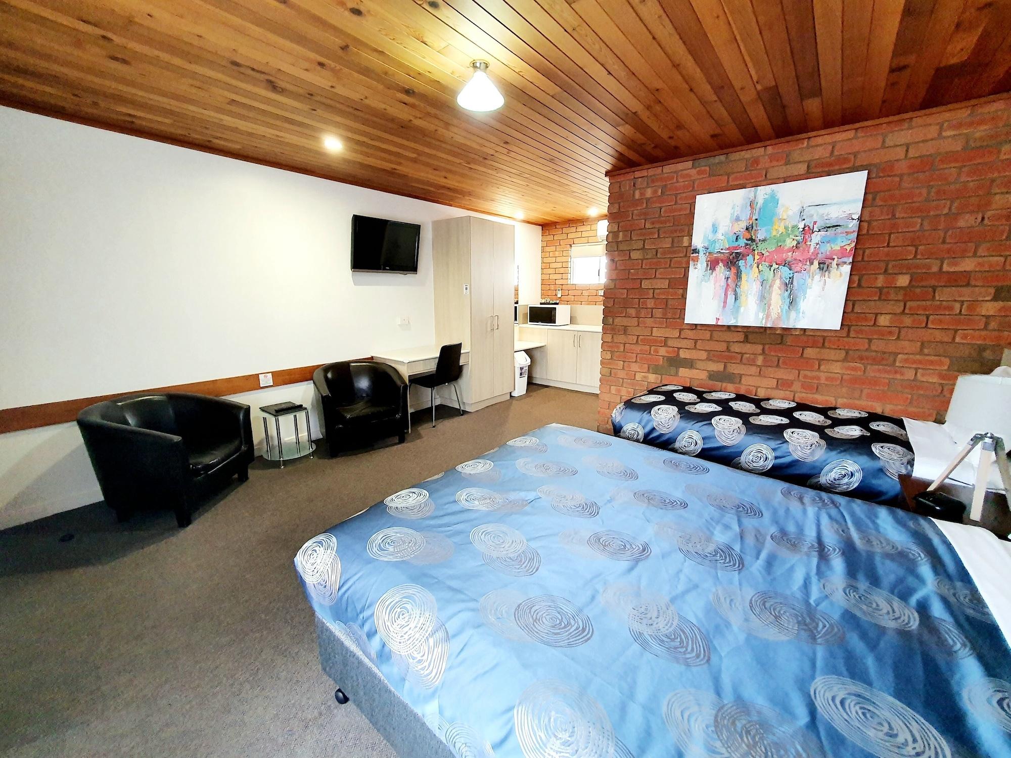 Motor 4* Port Campbell