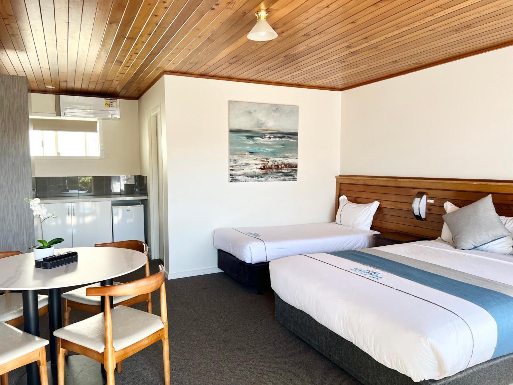 Motor Motel Port Campbell