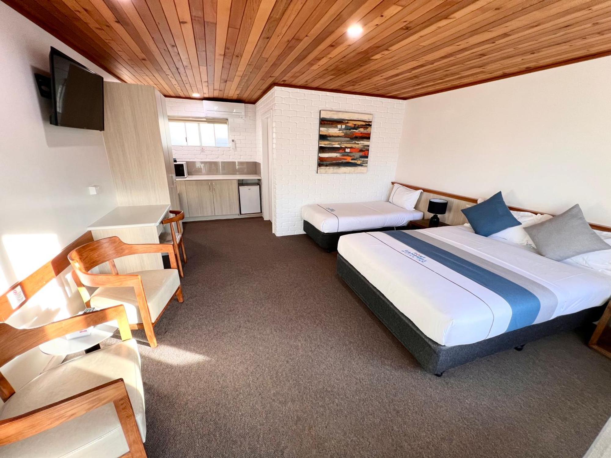 Motor Motel Port Campbell