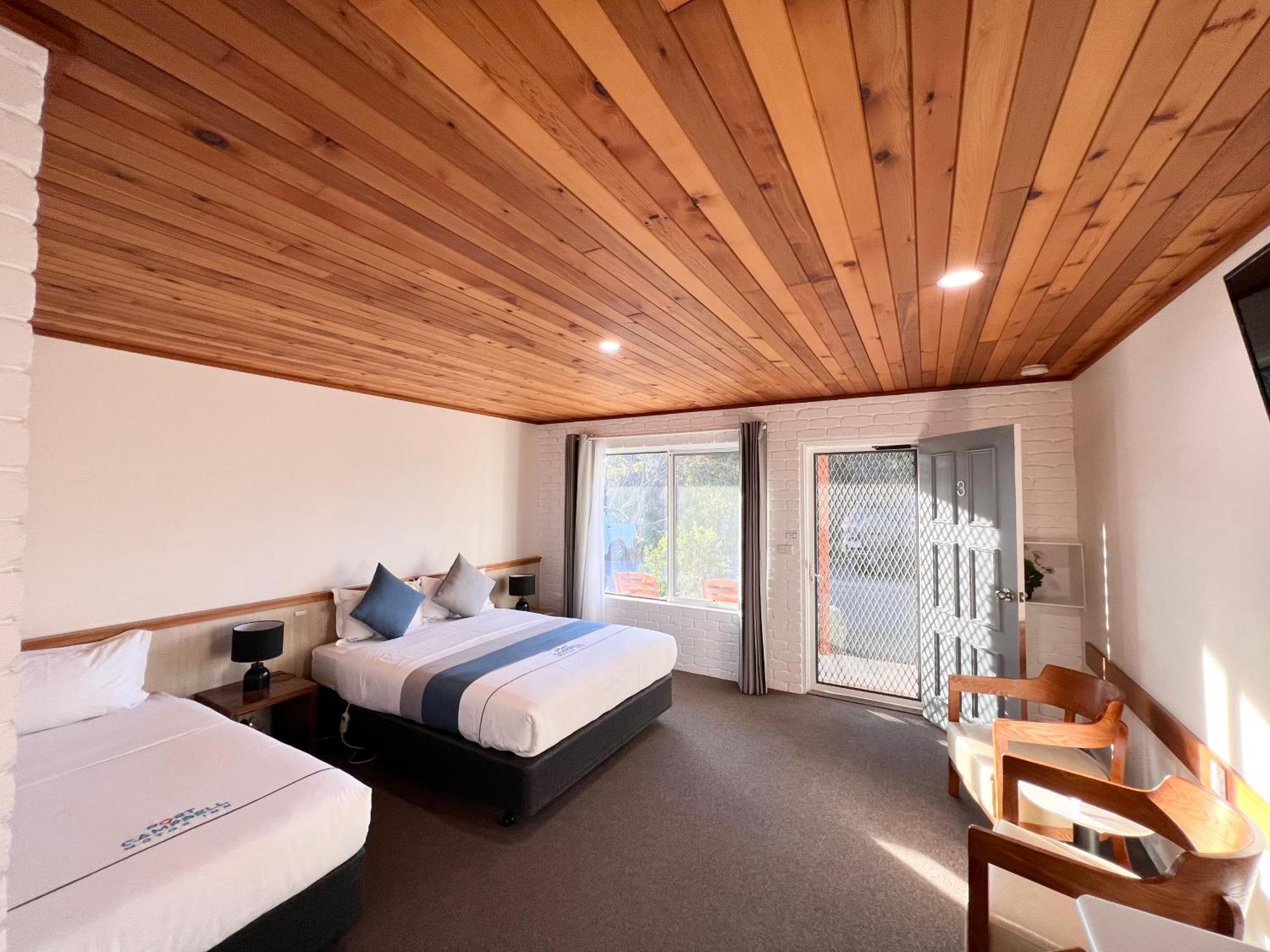 Motor 4* Port Campbell